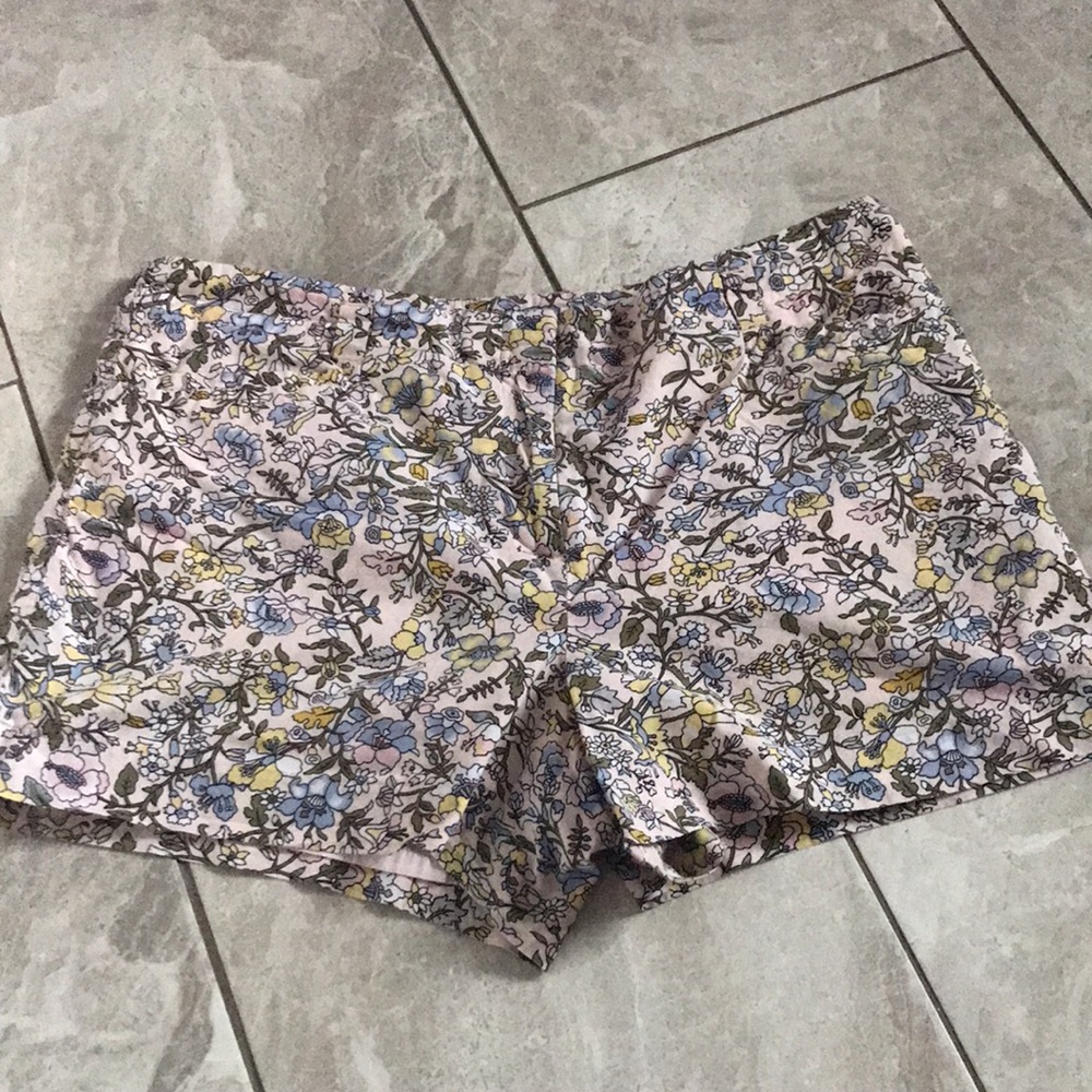 LOFT Women Pink Floral Print Dress Chino Shorts | 10